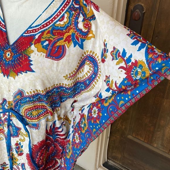 Drawstring
waist coverup one size fits most - Picture 5 of 6